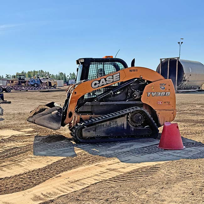 Skid-Steer_Training-Course-Edmonton-AB-Ketek-Group